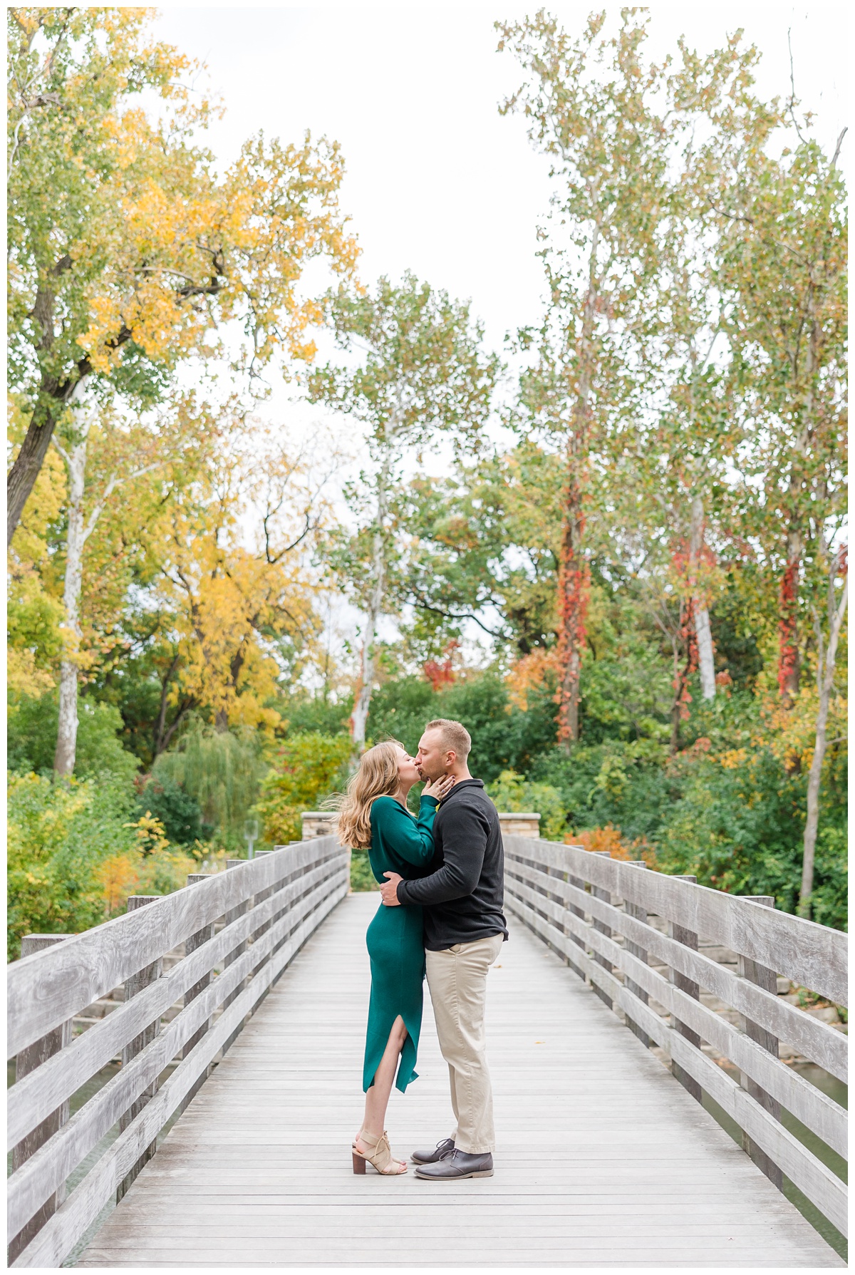 Autumn Engagement Session at Fullersburg Woods